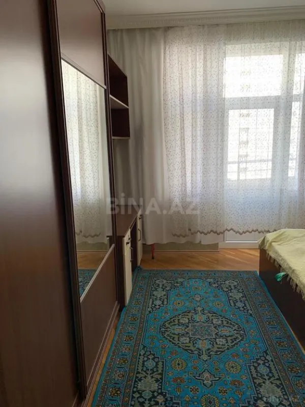 Kirayə verilir 2 otaqlı mənzil 65 m²