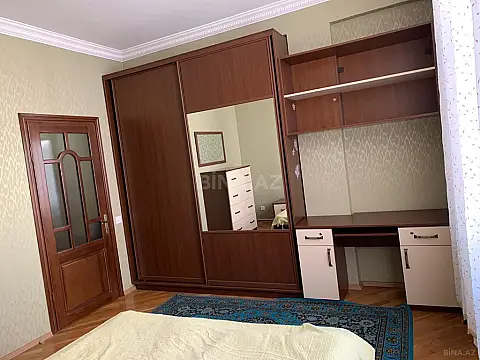 Kirayə verilir 2 otaqlı mənzil 65 m²