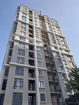 Satılır 3 otaqlı mənzil 135 m²