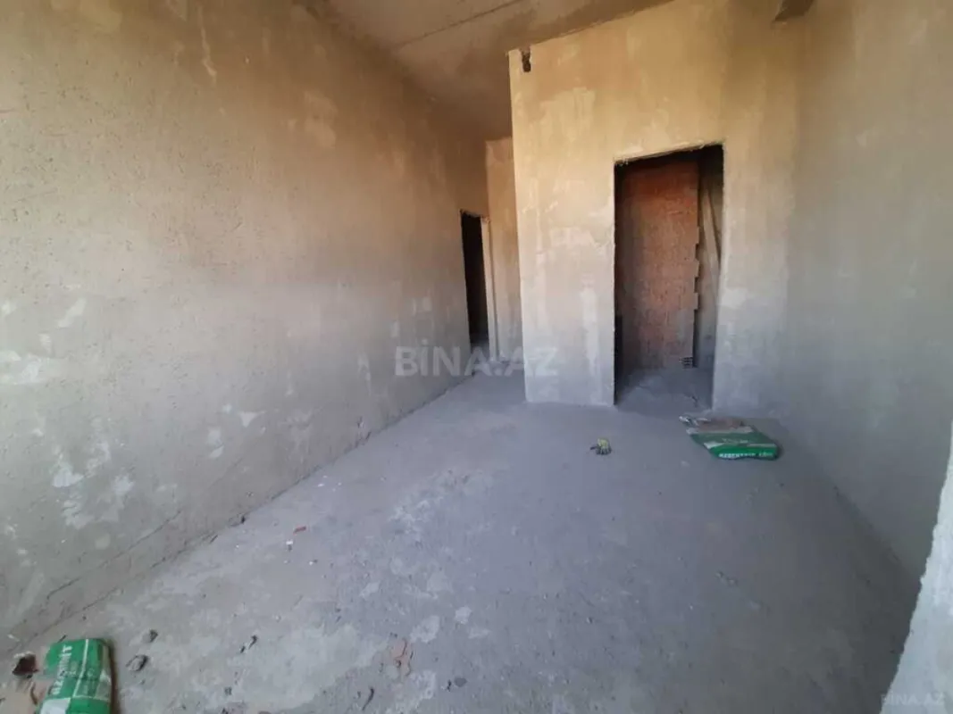Satılır 3 otaqlı mənzil 135 m²