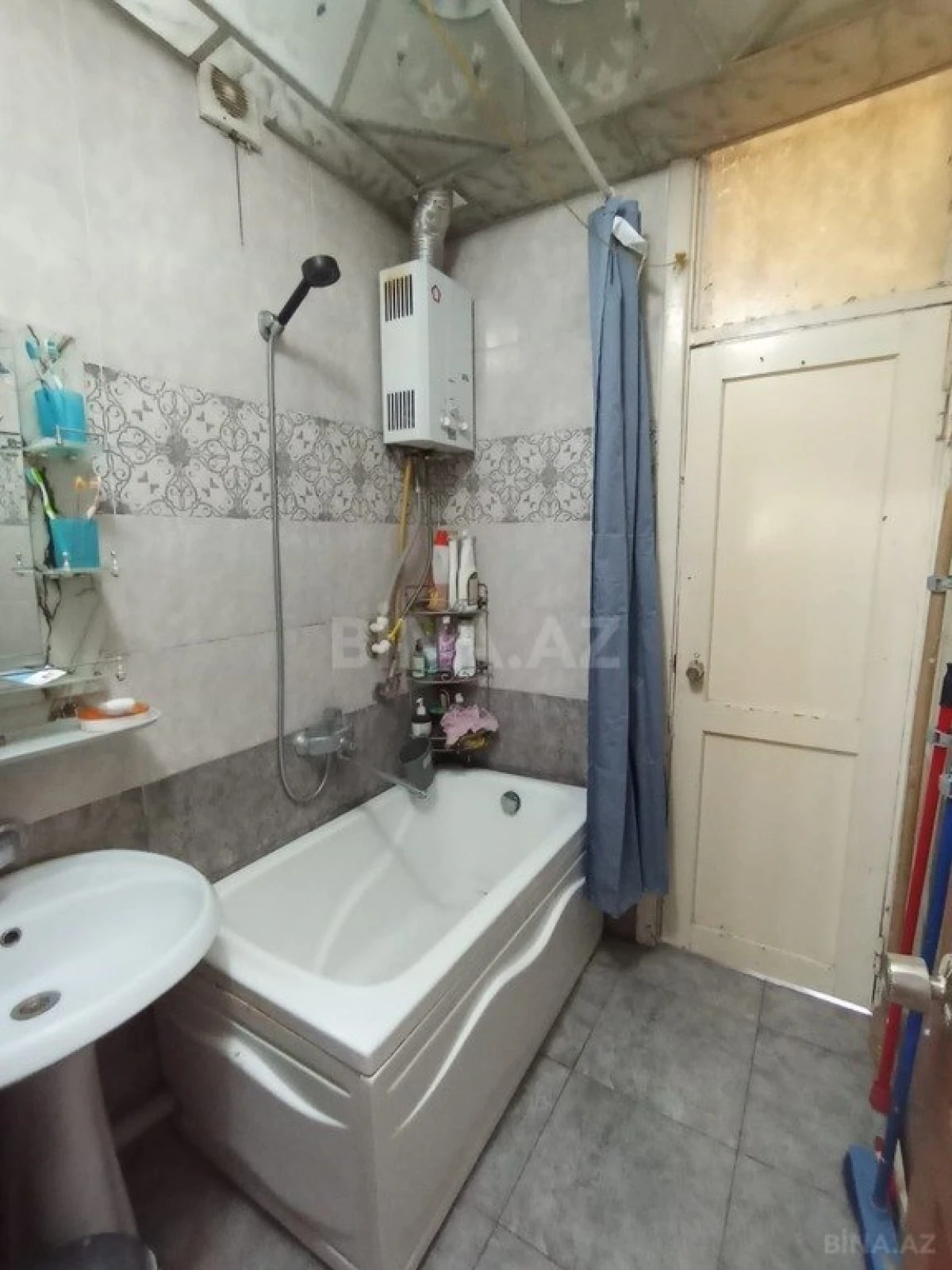 Satılır 3 otaqlı mənzil 67 m²