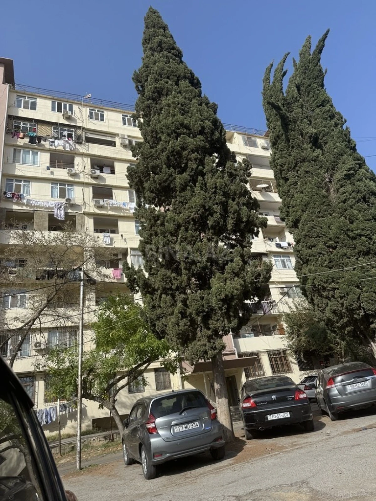 Satılır 5 otaqlı mənzil 120 m²