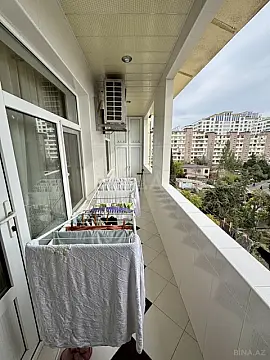 Satılır 5 otaqlı mənzil 120 m²