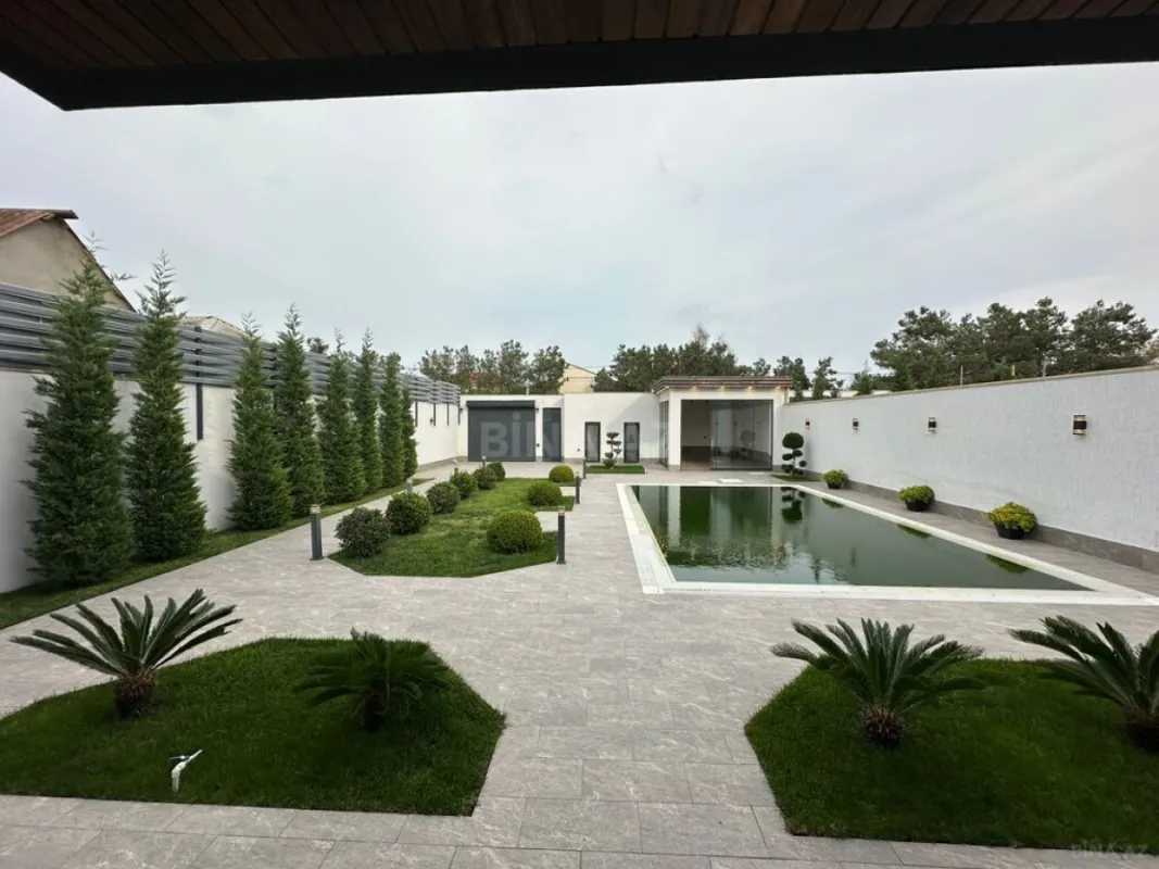 Satılır 5 otaqlı həyət evi 230 m²