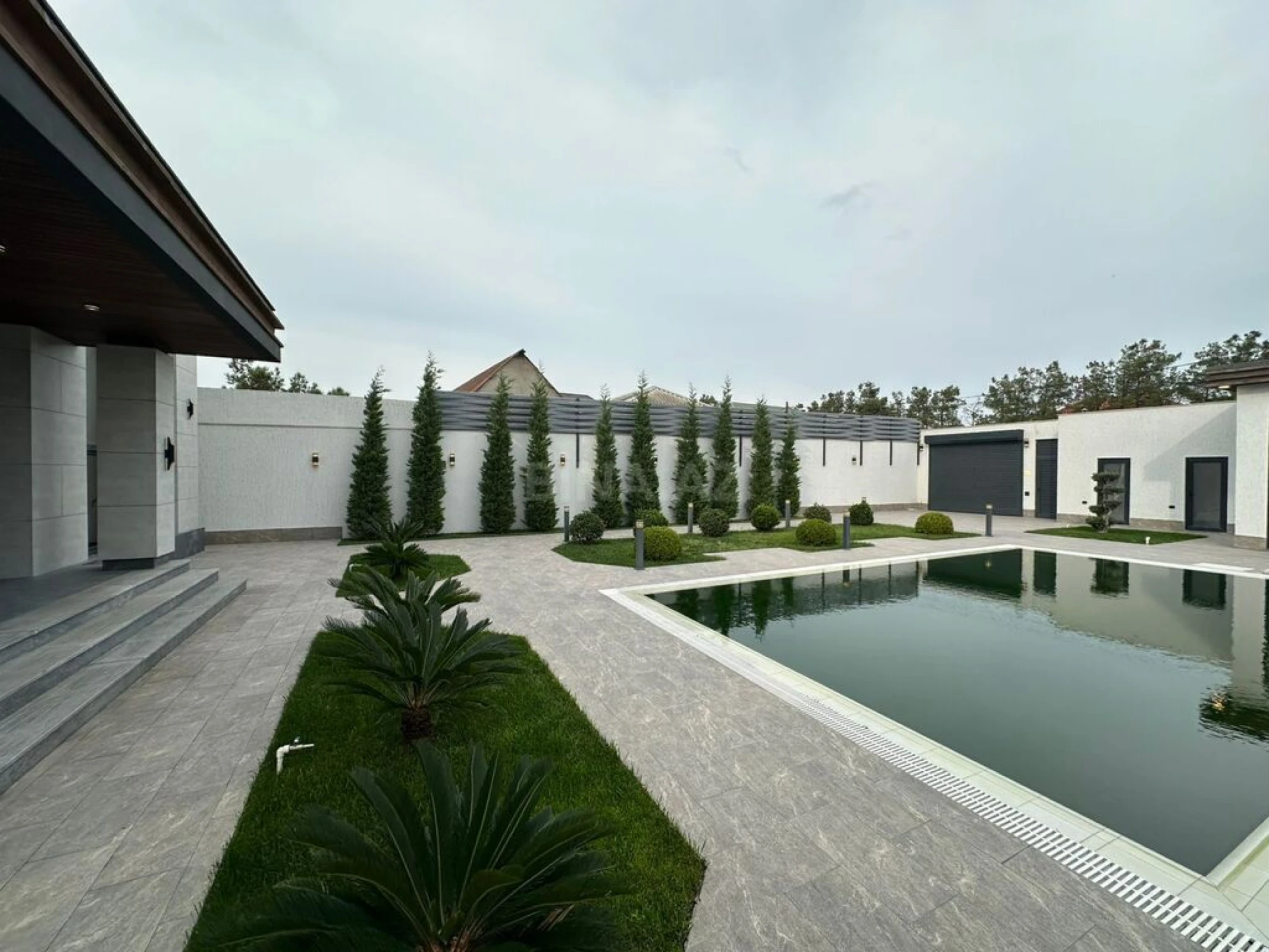 Satılır 5 otaqlı həyət evi 230 m²