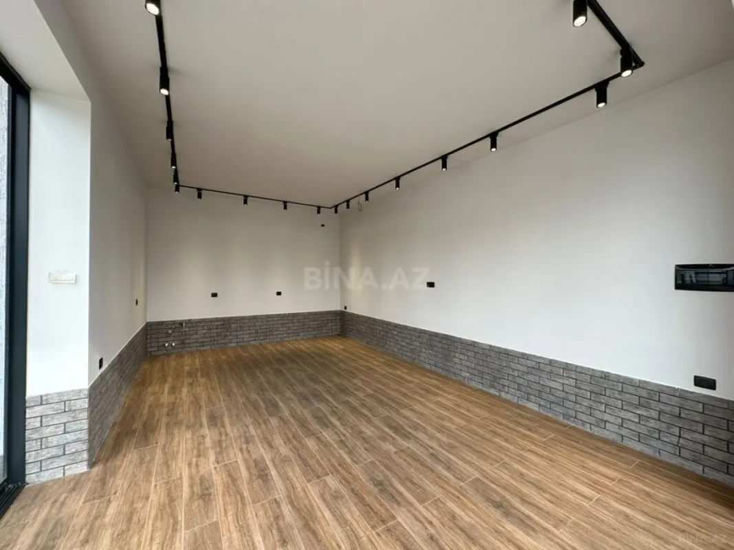 Satılır 5 otaqlı həyət evi 230 m²