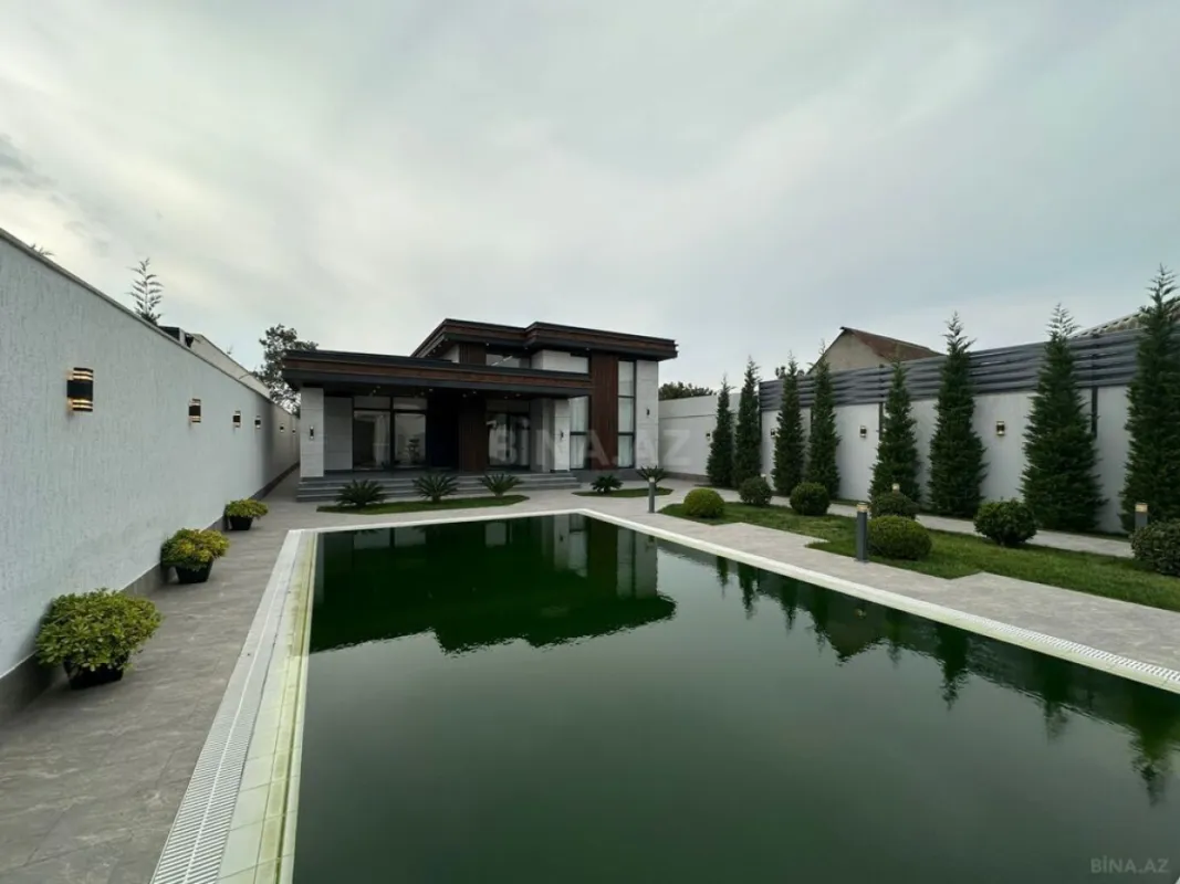 Satılır 5 otaqlı həyət evi 230 m²