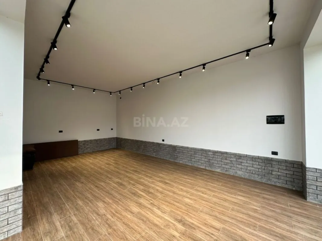 Satılır 5 otaqlı həyət evi 230 m²