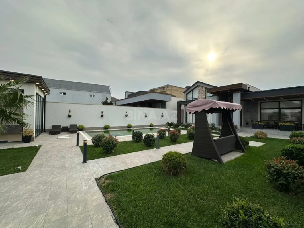 Satılır 5 otaqlı həyət evi 230 m²