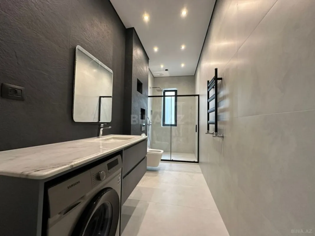 Satılır 5 otaqlı həyət evi 230 m²