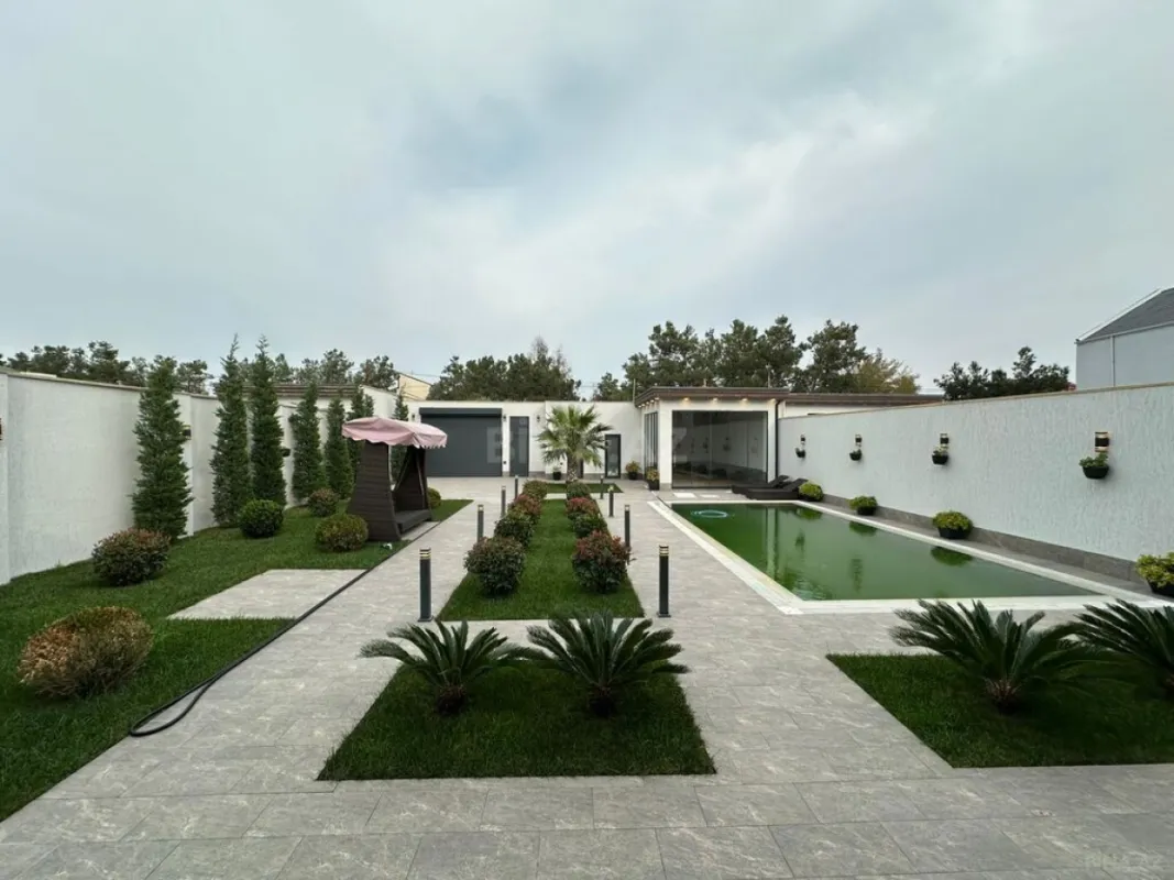Satılır 5 otaqlı həyət evi 230 m²