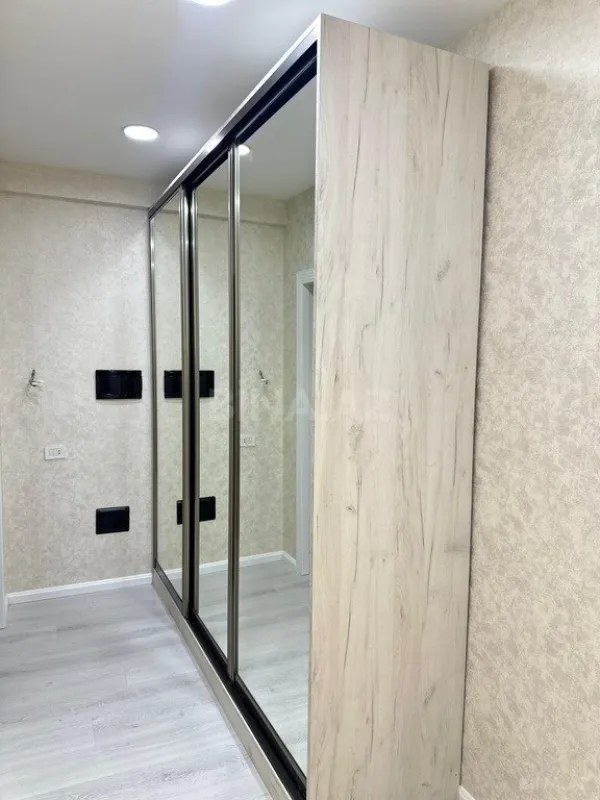 Satılır 2 otaqlı mənzil 56 m²