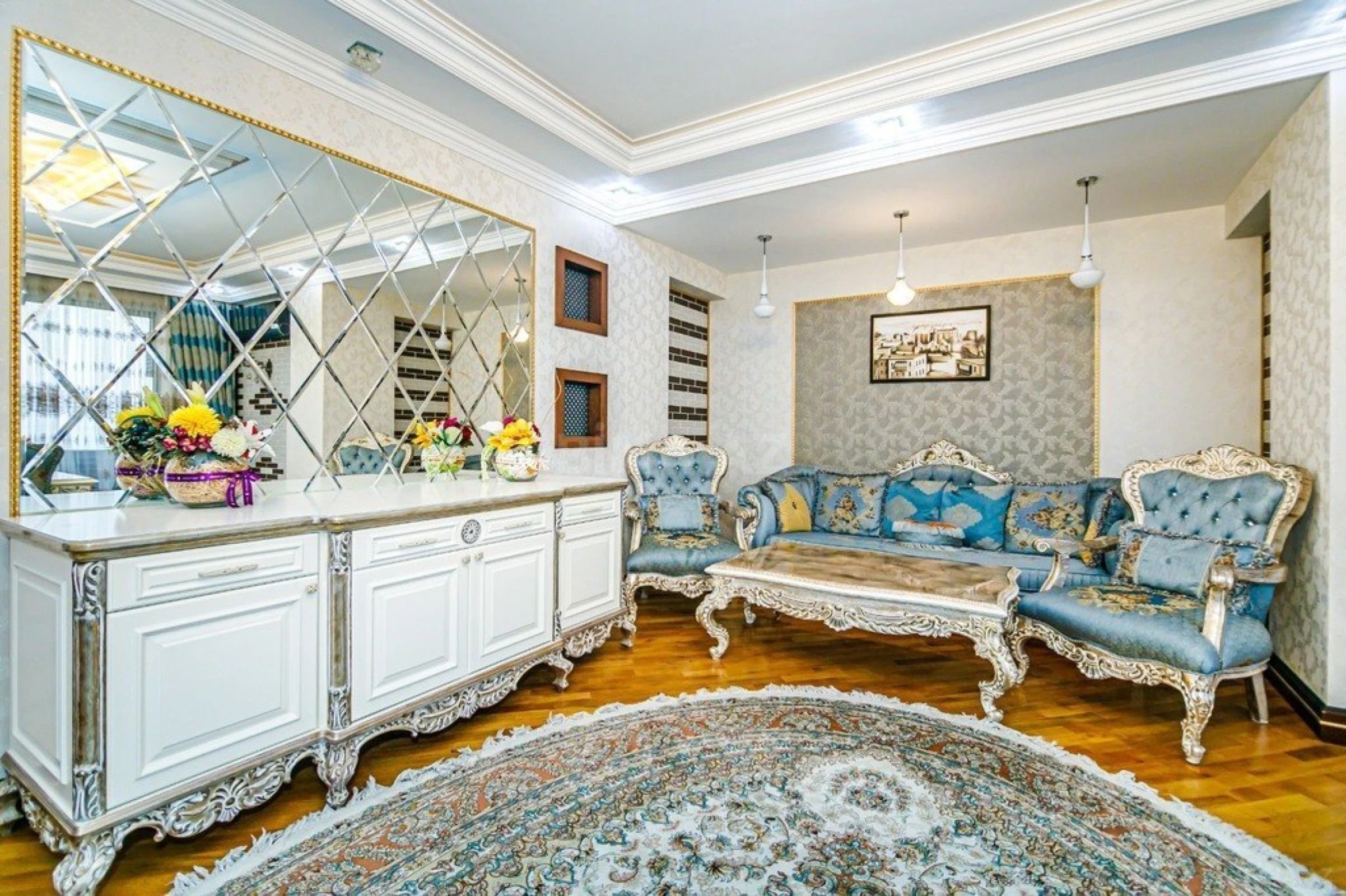 Kirayə verilir 4 otaqlı mənzil 220 m²