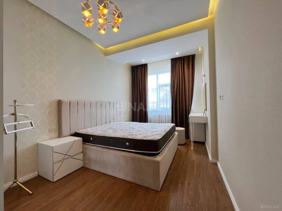 Kirayə verilir 2 otaqlı mənzil 76 m²