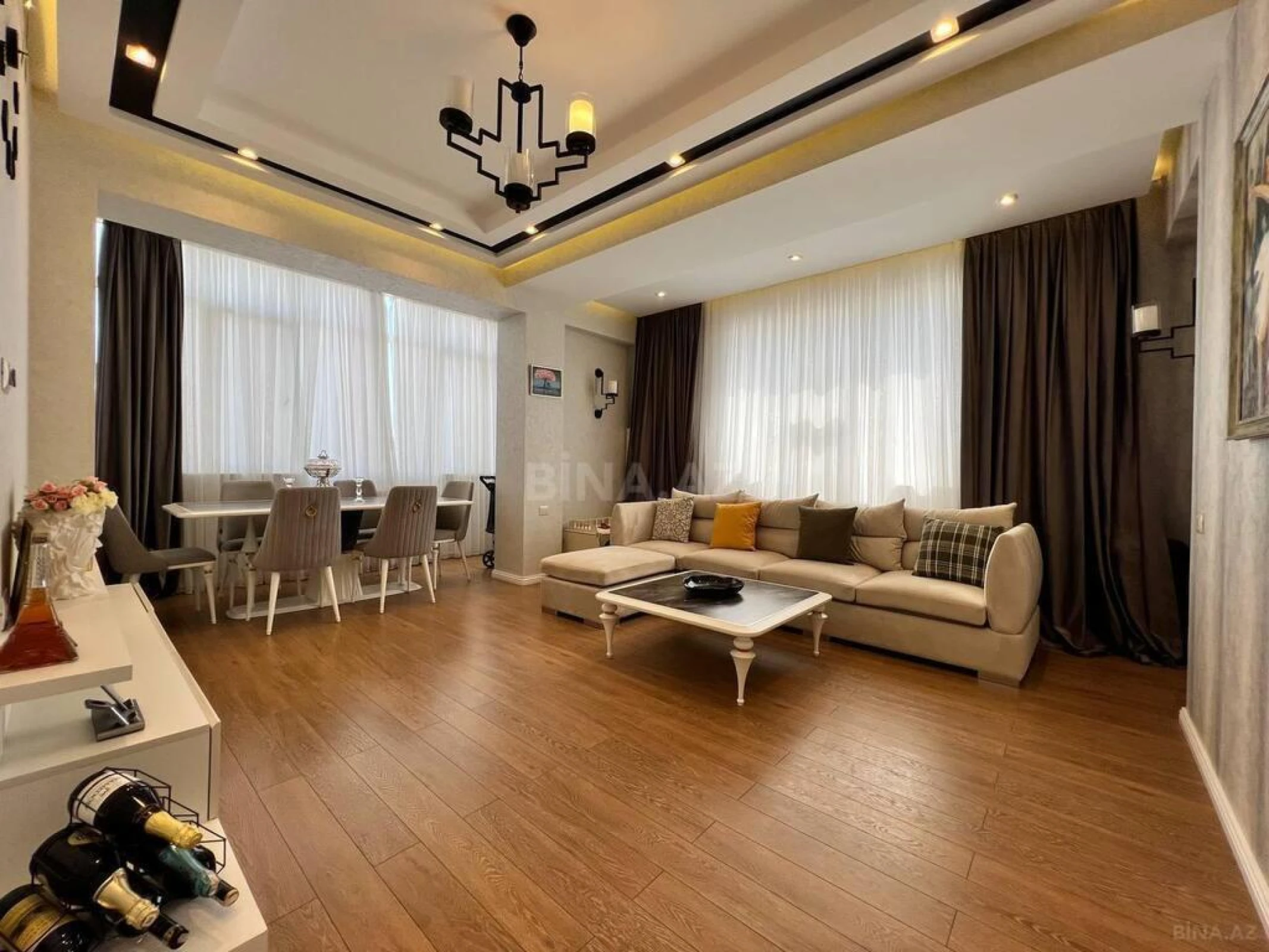 Kirayə verilir 2 otaqlı mənzil 76 m²