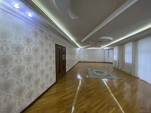Satılır 20 otaqlı həyət evi 800 m²