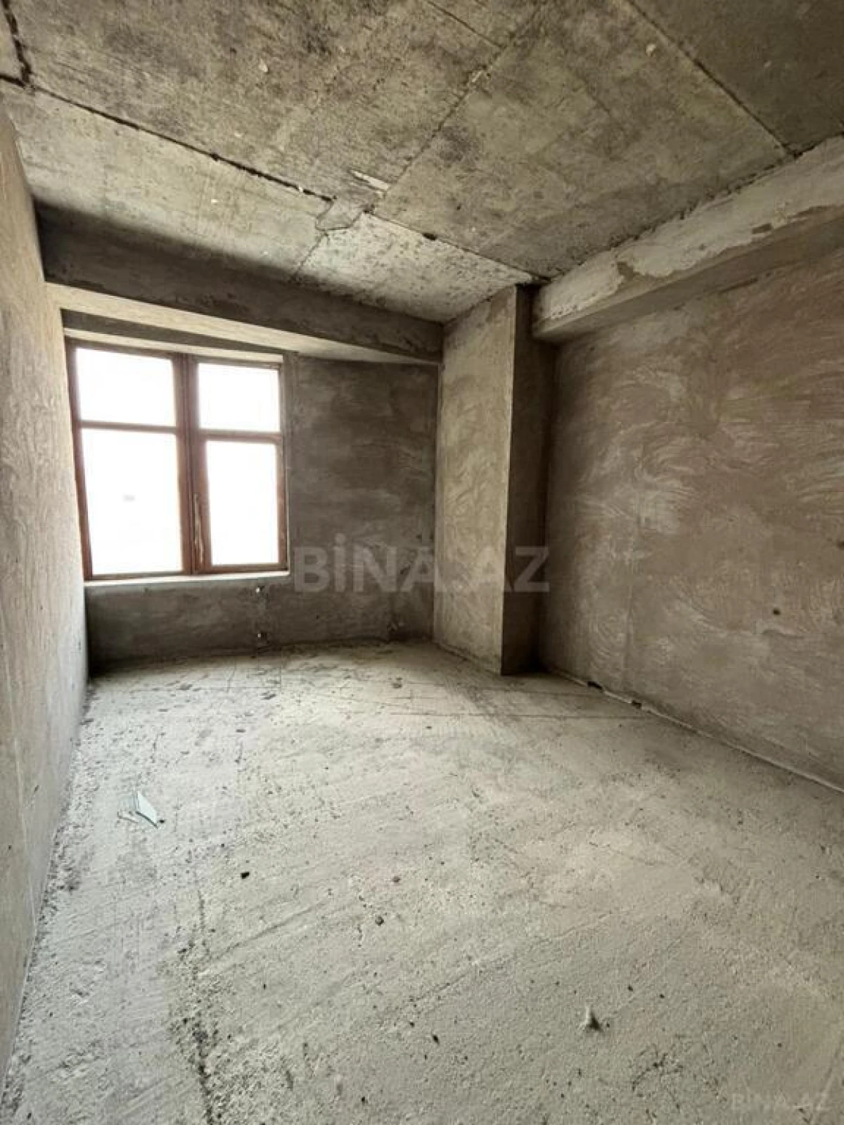 Satılır 4 otaqlı mənzil 228 m²