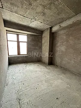 Satılır 4 otaqlı mənzil 228 m²