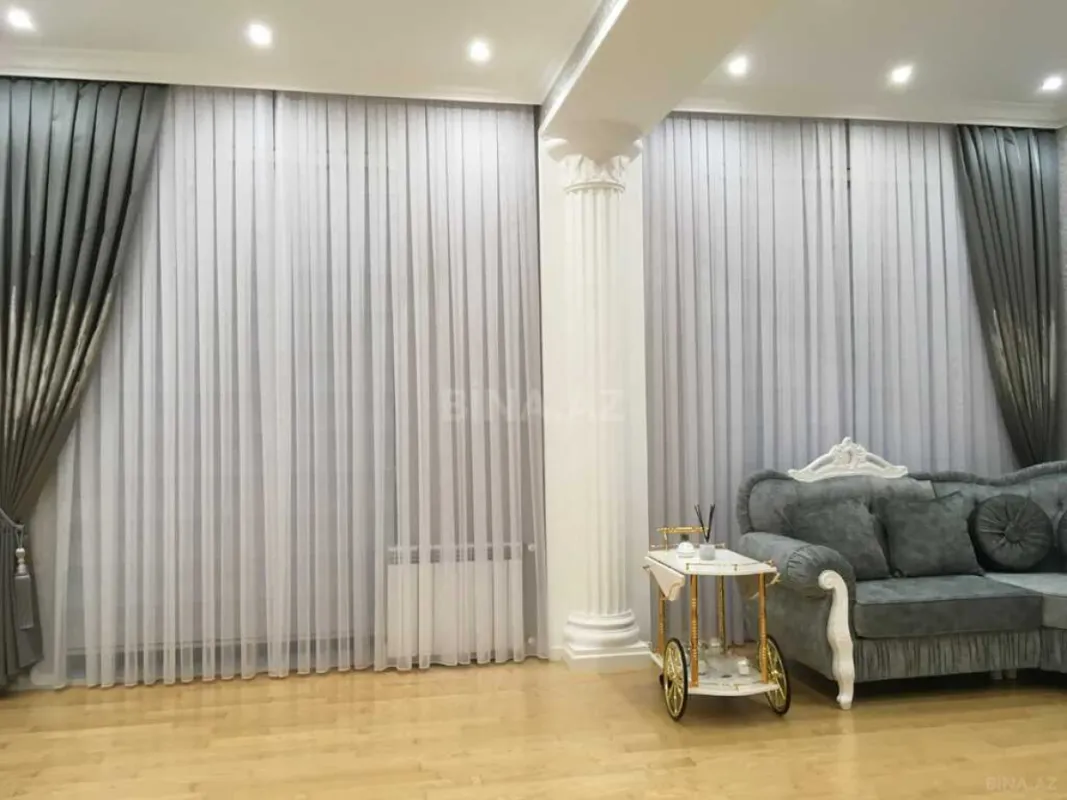 Satılır 2 otaqlı mənzil 144 m²