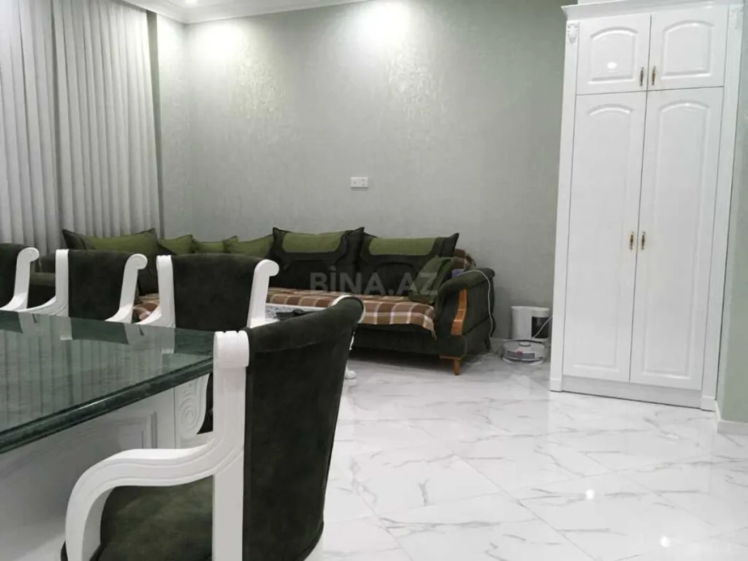 Satılır 2 otaqlı mənzil 144 m²