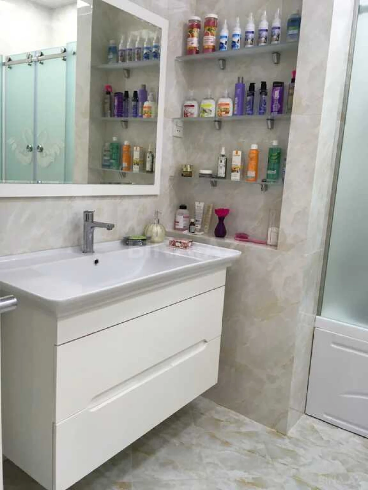 Satılır 2 otaqlı mənzil 144 m²