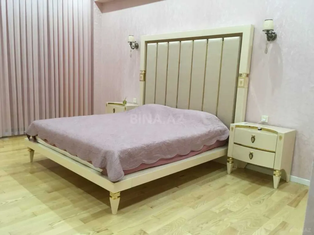 Satılır 2 otaqlı mənzil 144 m²