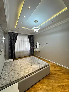 Satılır 2 otaqlı mənzil 88 m²