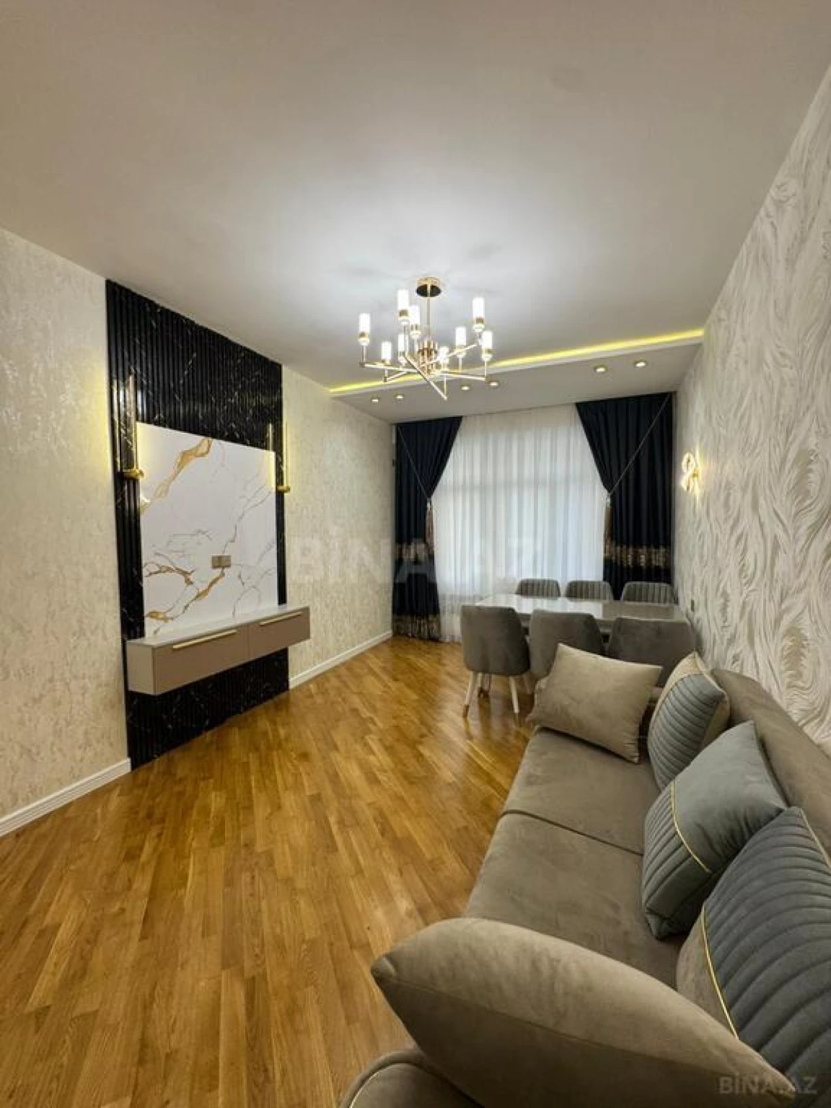 Satılır 2 otaqlı mənzil 88 m²