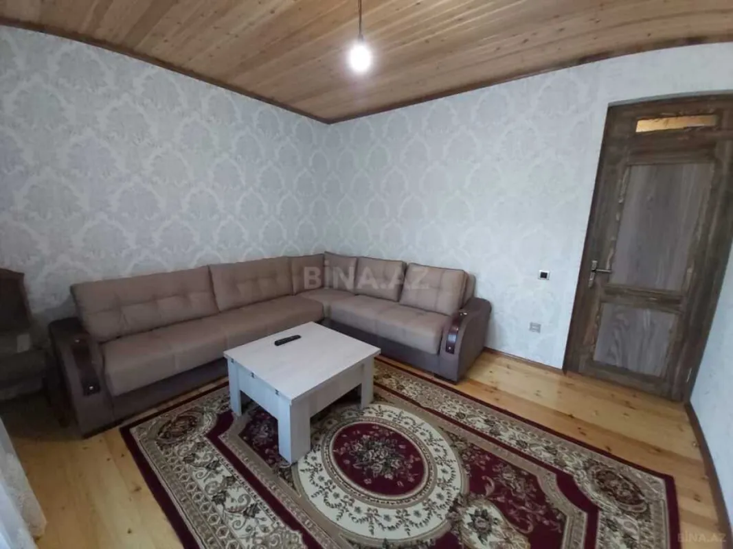 Satılır 5 otaqlı həyət evi 150 m²