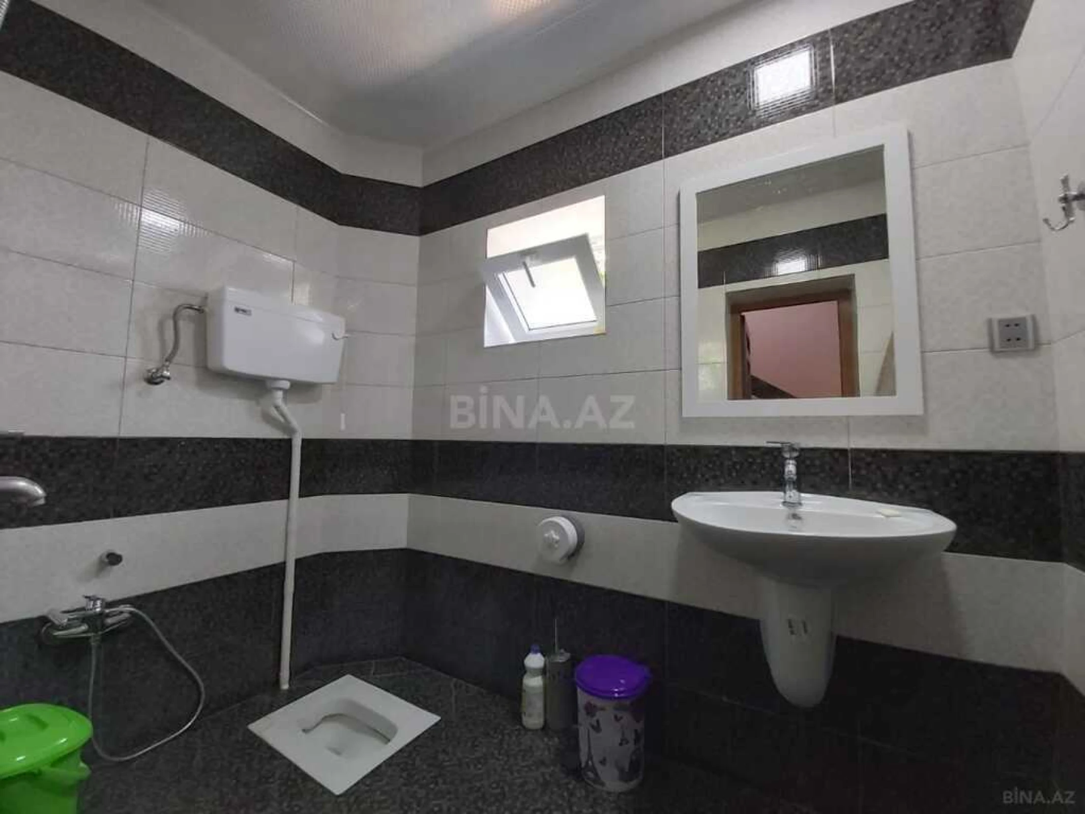 Satılır 5 otaqlı həyət evi 150 m²