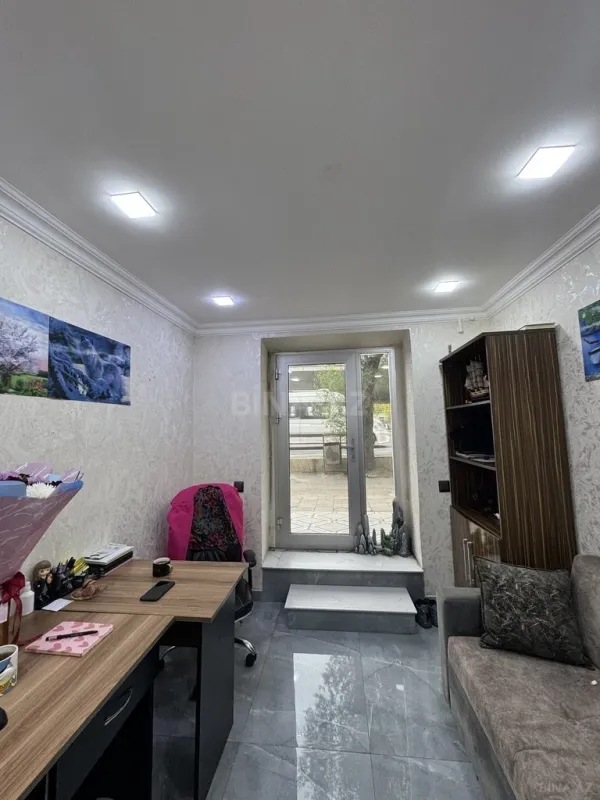 Satılır obyekt 100 m²