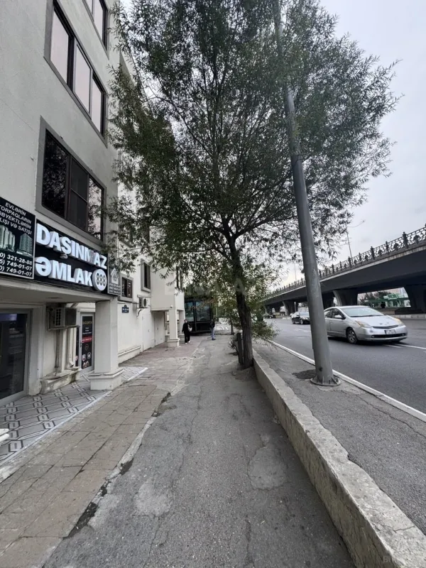 Satılır obyekt 100 m²