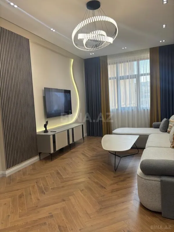 Kirayə verilir 2 otaqlı mənzil 75 m²