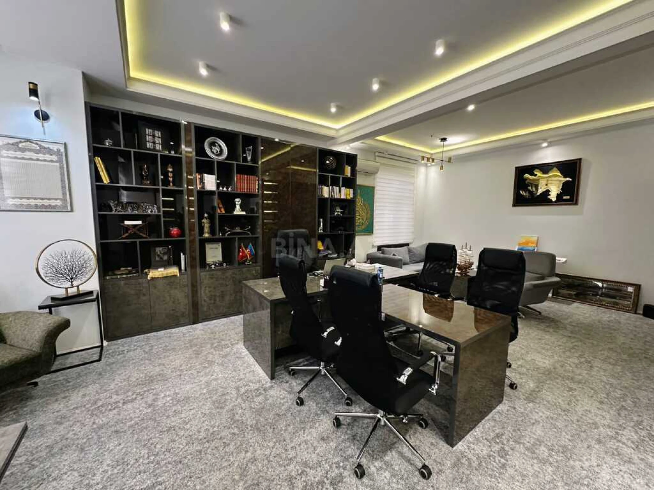 Kirayə verilir 20 otaqlı ofis 1000 m²