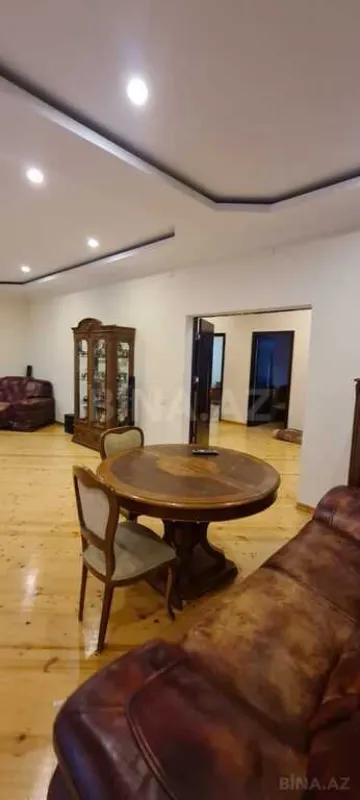 Satılır 6 otaqlı həyət evi 360 m²