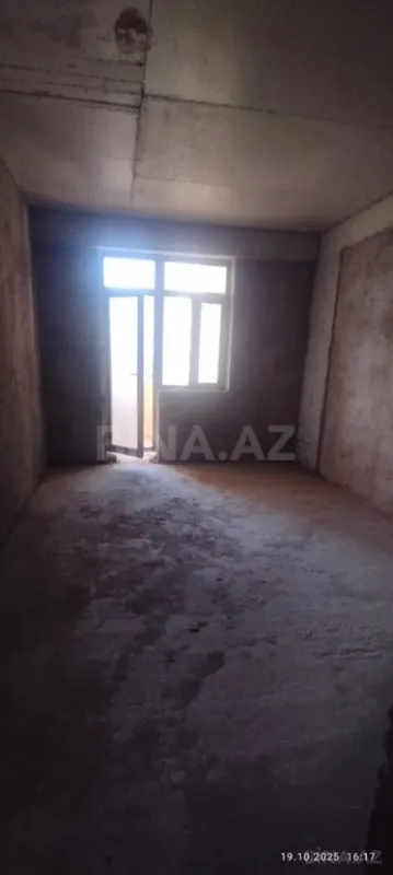 Satılır 3 otaqlı mənzil 157 m²