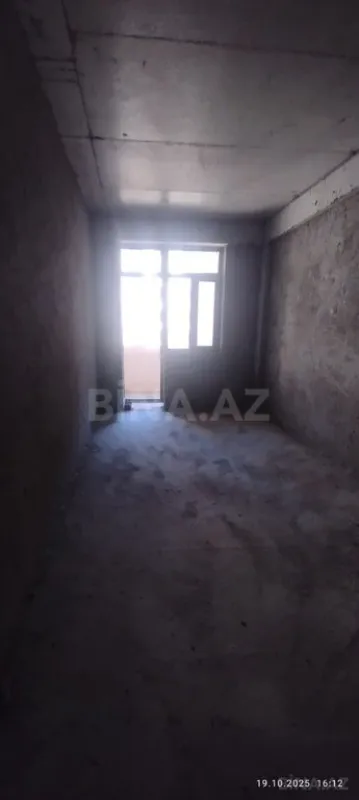 Satılır 3 otaqlı mənzil 157 m²