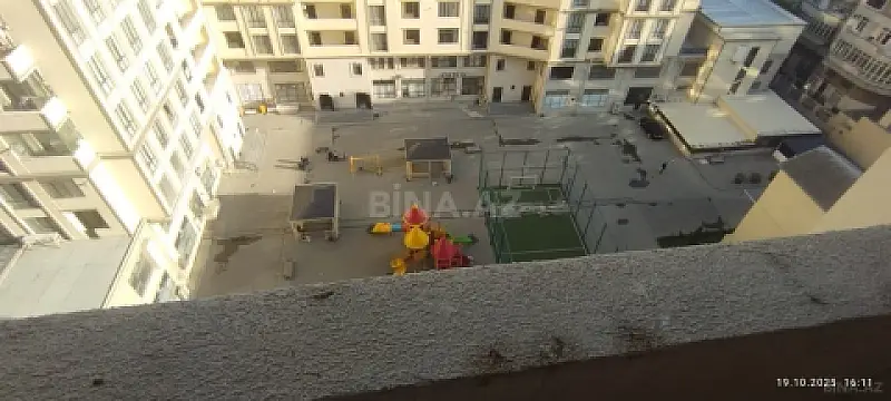 Satılır 3 otaqlı mənzil 157 m²