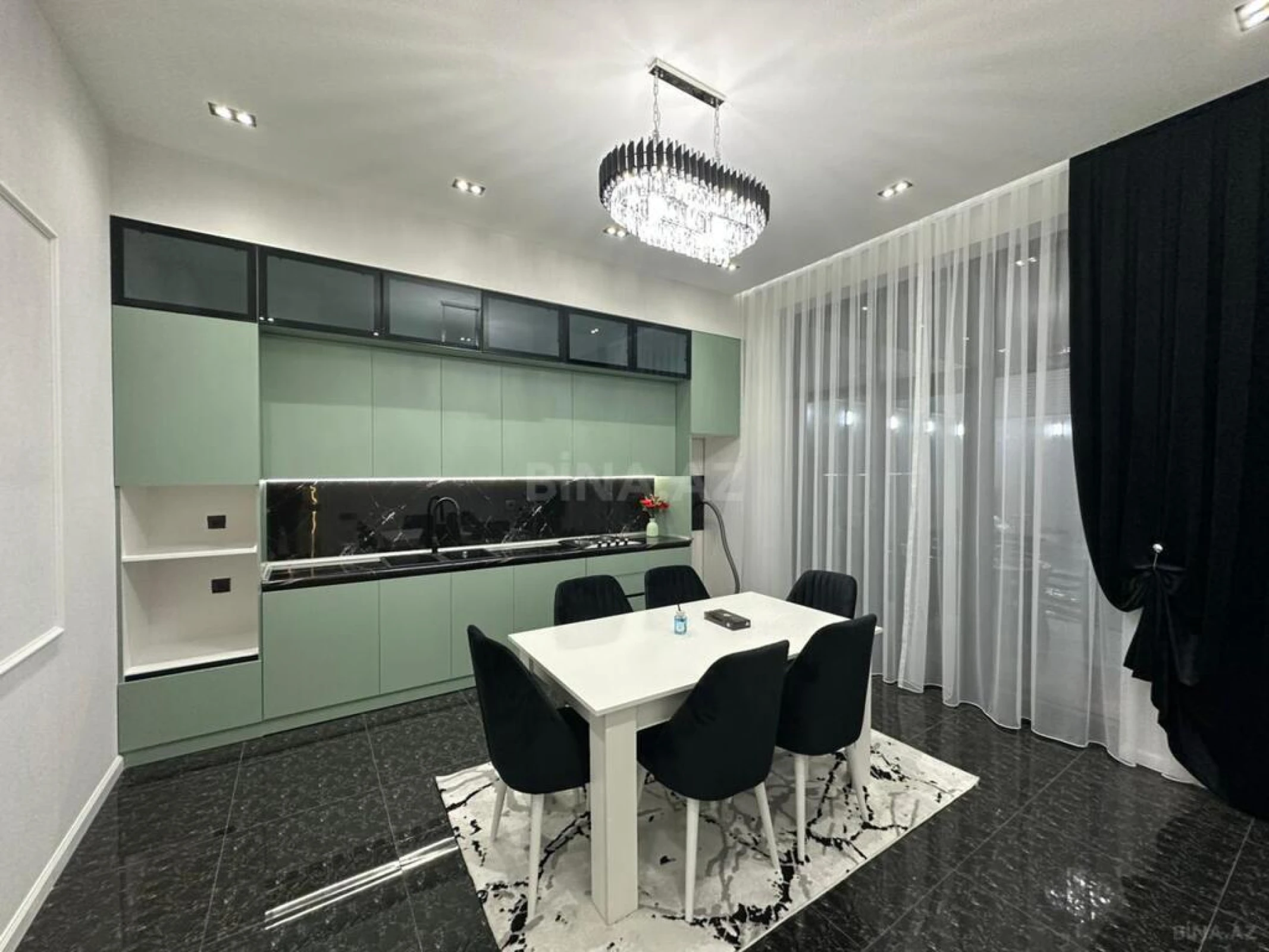 Satılır 4 otaqlı həyət evi 190 m²