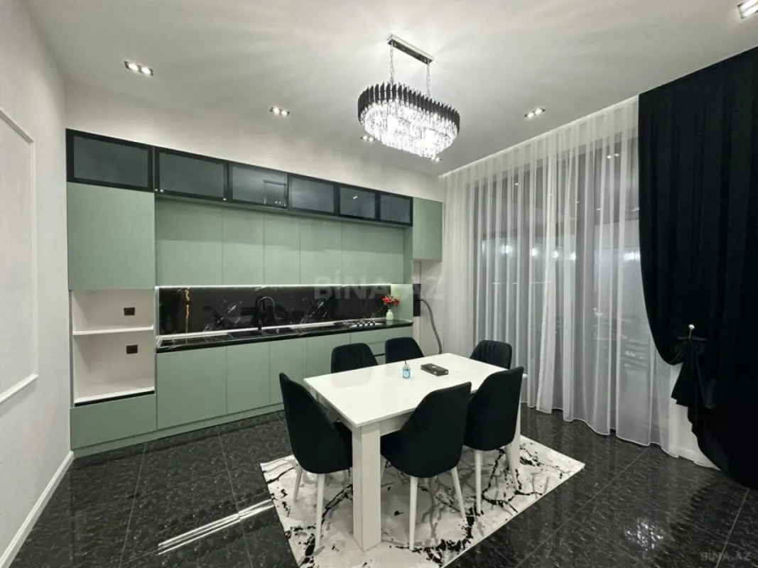 Satılır 4 otaqlı həyət evi 190 m²