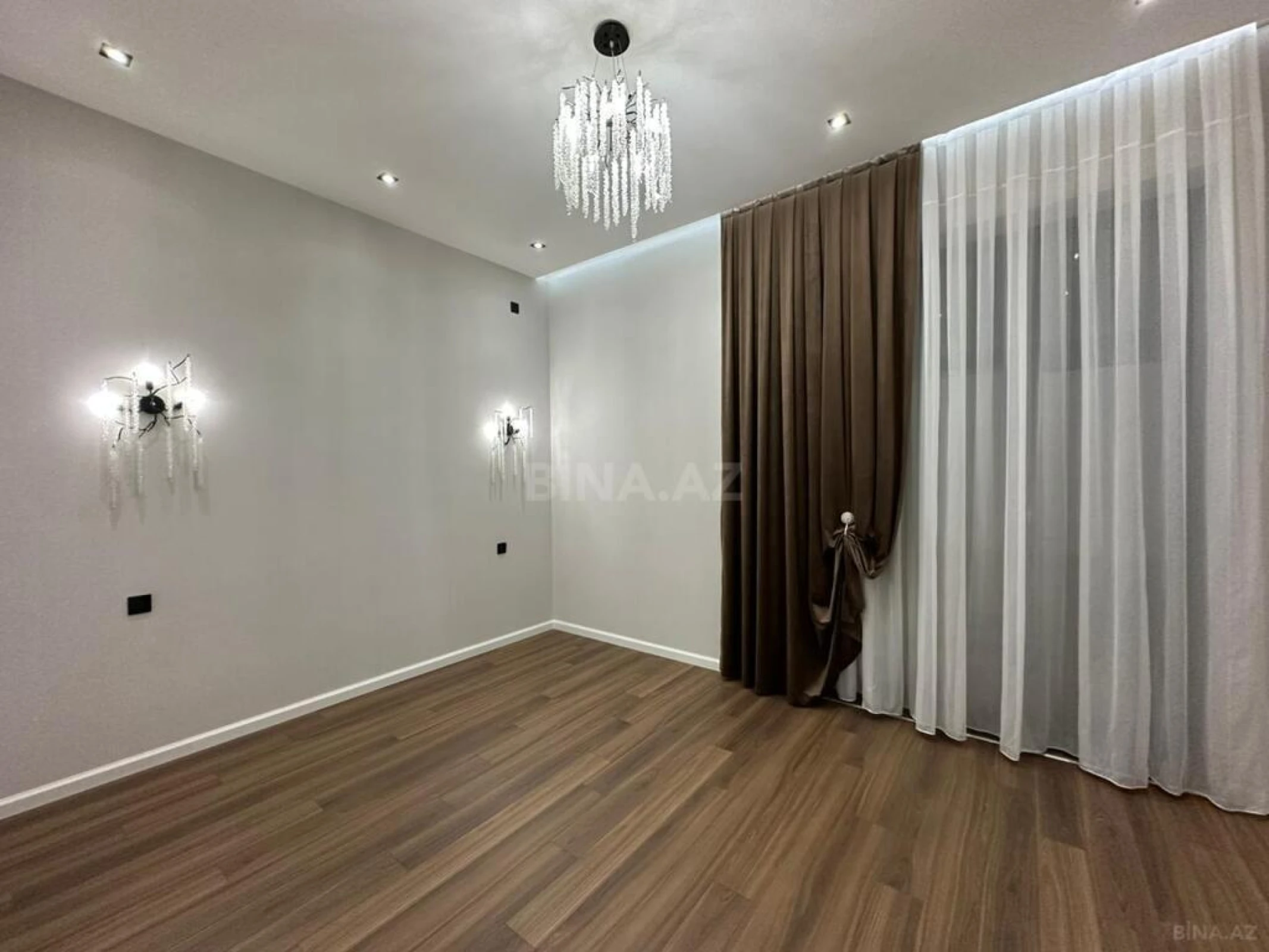 Satılır 4 otaqlı həyət evi 190 m²
