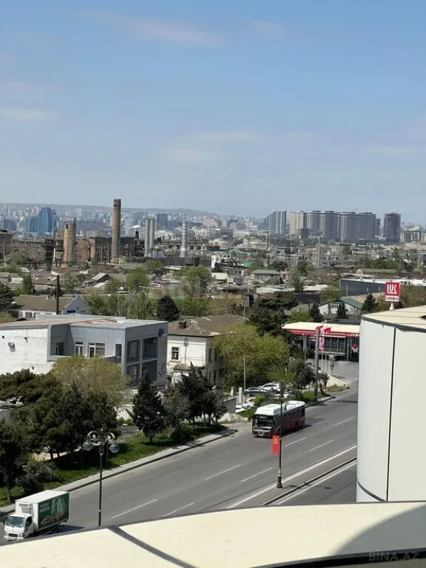 Satılır 4 otaqlı mənzil 169 m²