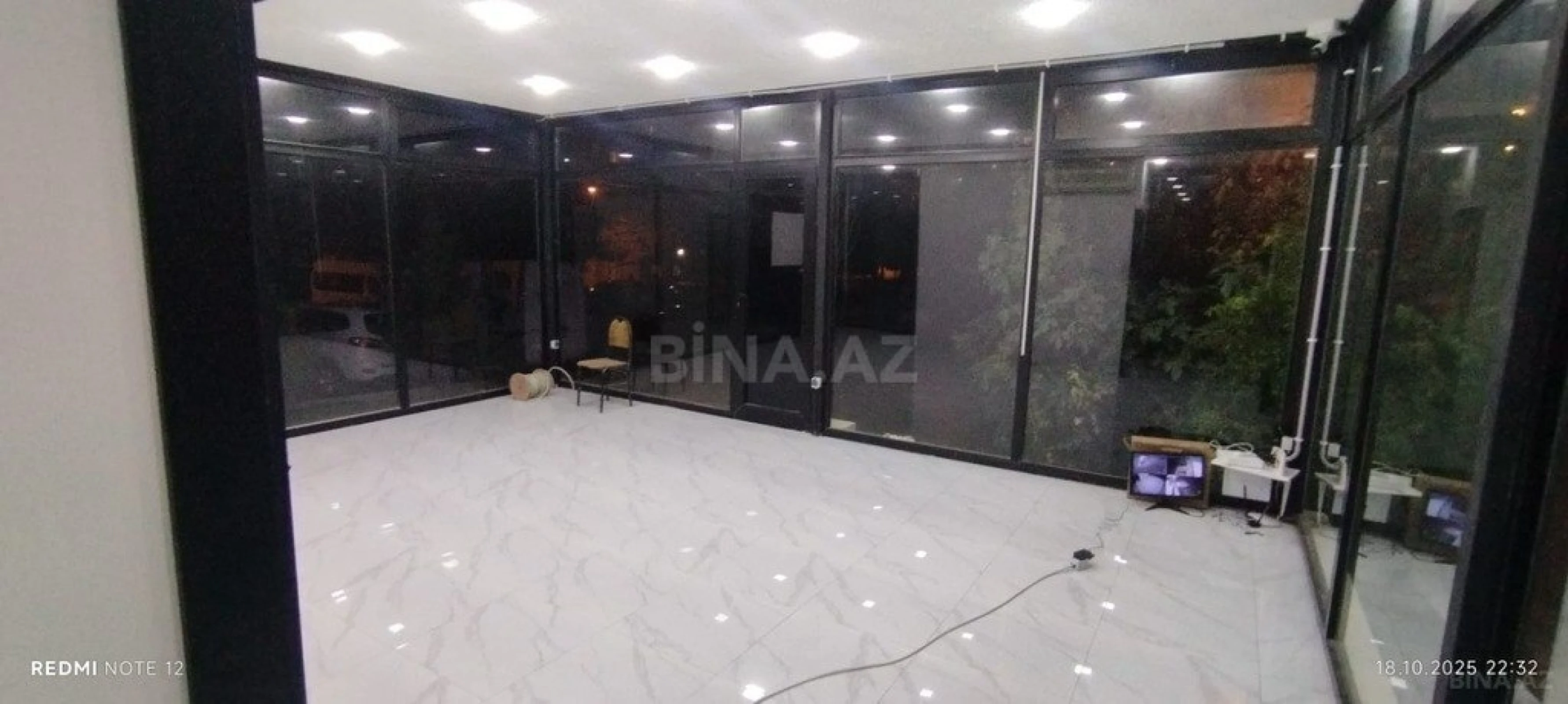 Kirayə verilir obyekt 86 m²