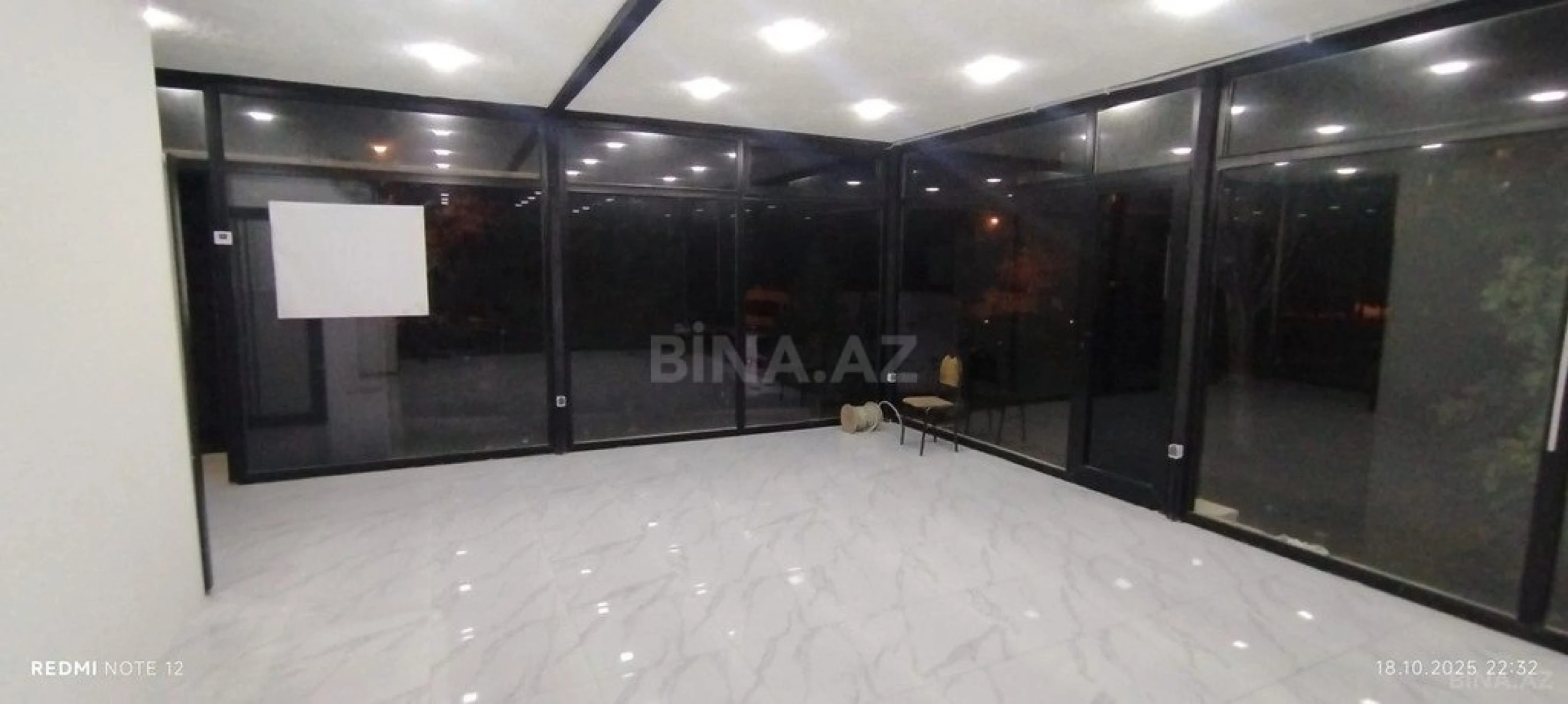 Kirayə verilir obyekt 86 m²