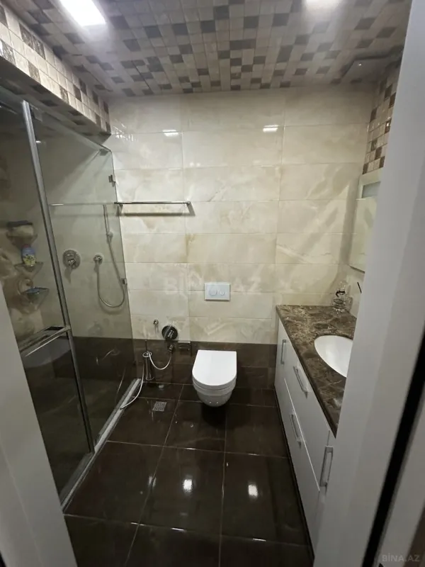 Satılır 3 otaqlı mənzil 152 m²