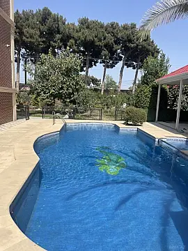 Satılır 9 otaqlı həyət evi 800 m²