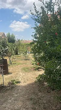 Satılır 9 otaqlı həyət evi 800 m²