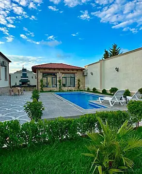 Satılır 5 otaqlı həyət evi 185 m²