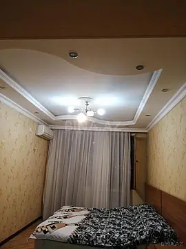 Satılır 2 otaqlı mənzil 82 m²