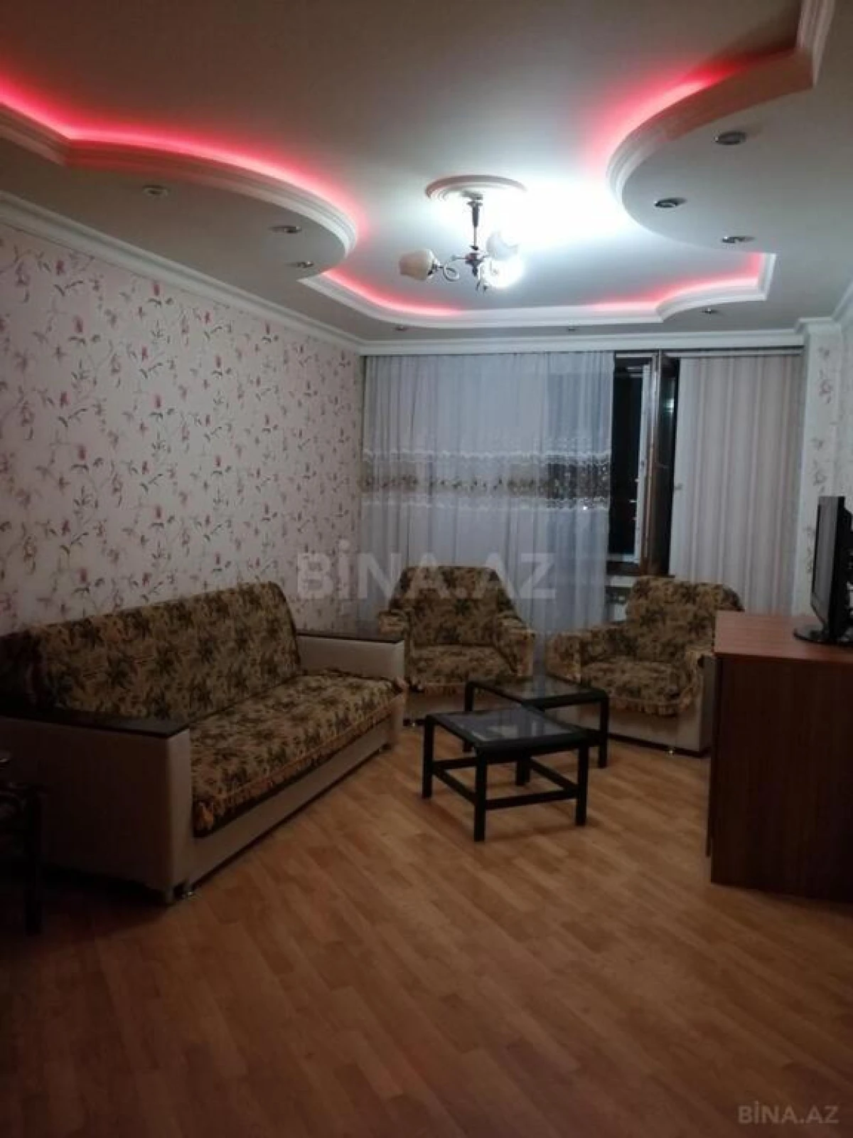 Satılır 2 otaqlı mənzil 82 m²